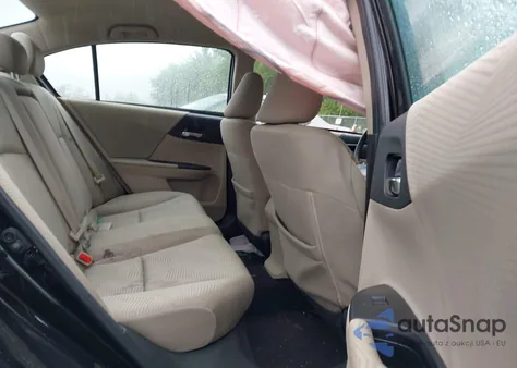 2015 Honda Accord Lx z USA, uszkodzony, nr VIN 1HGCR2F30FA221456